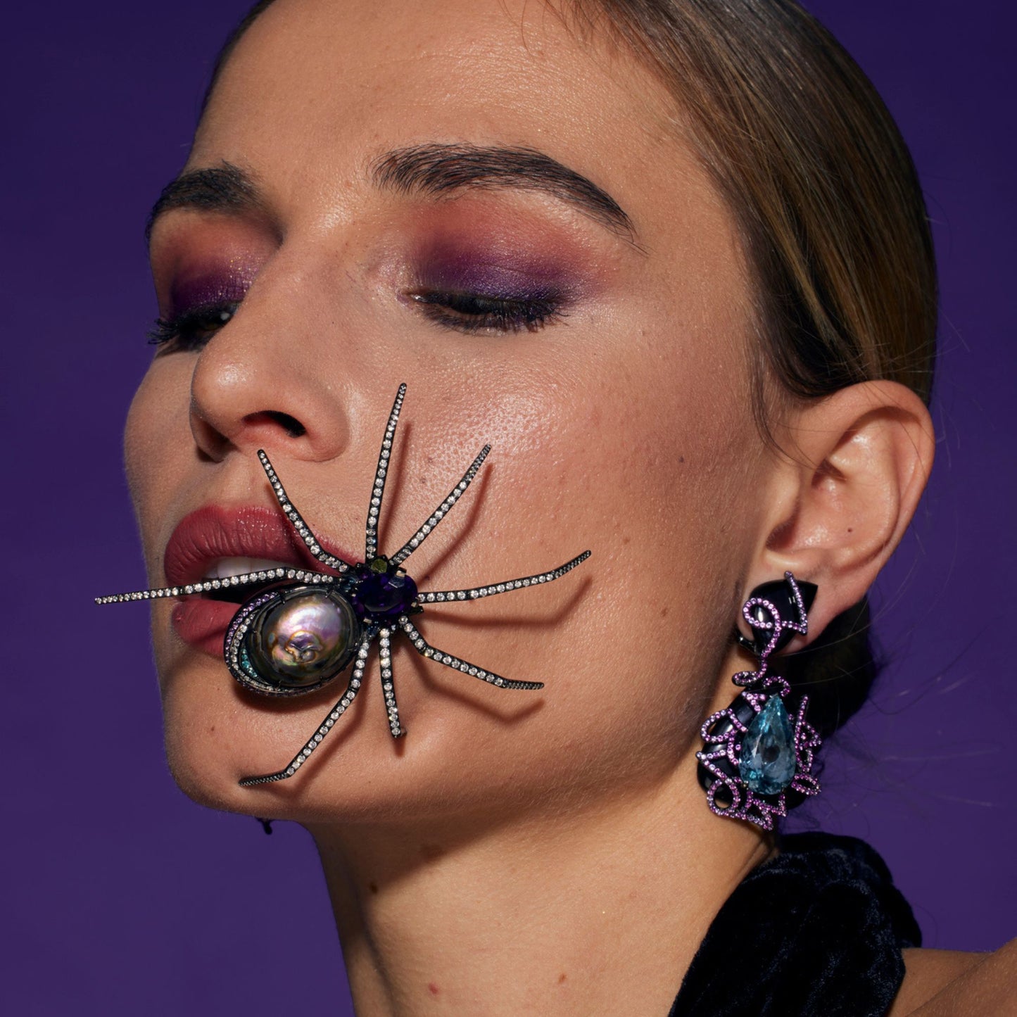 GOOD GIRL BROOCH - BAD GIRL EXTRAVAGANT SPIDER