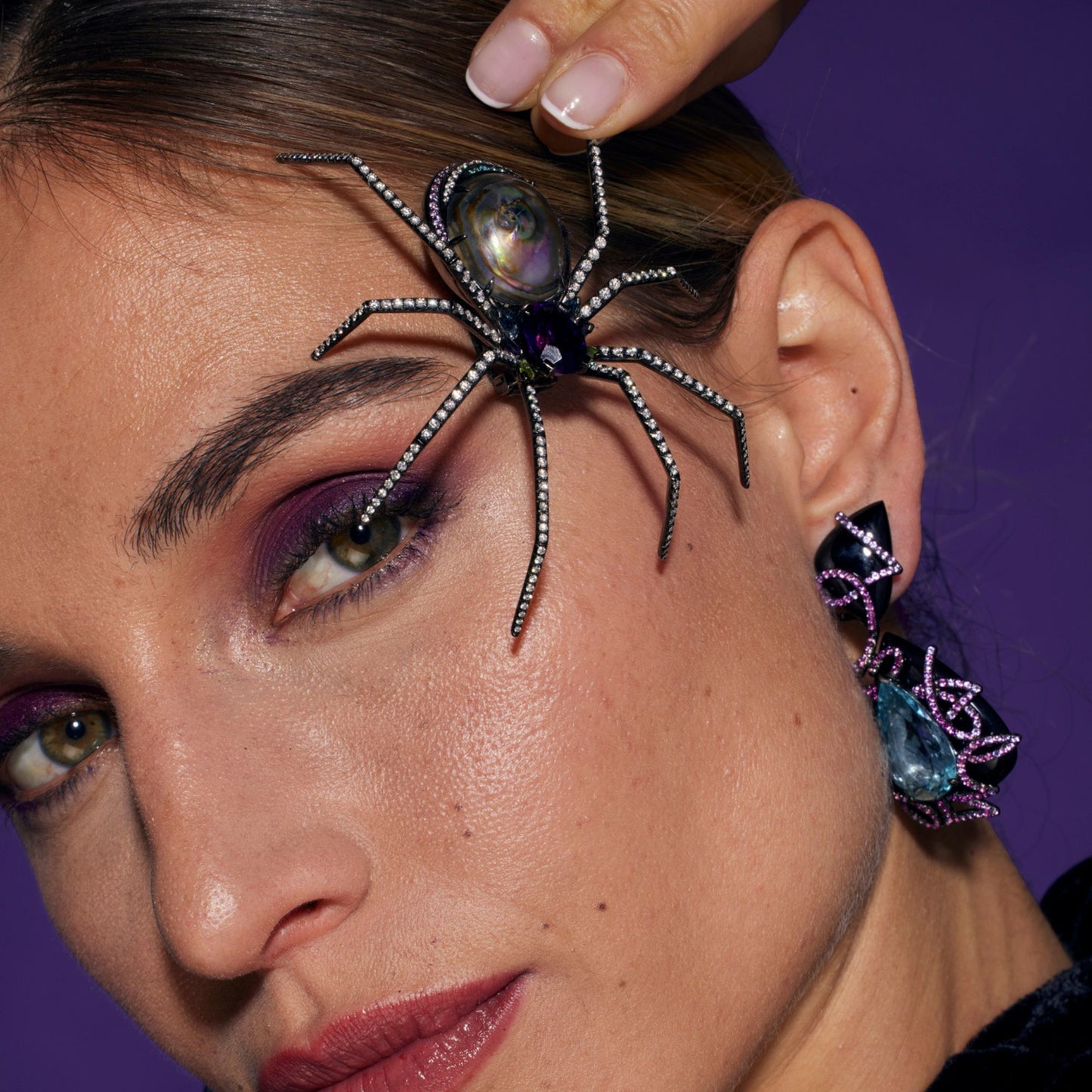 GOOD GIRL BROOCH - BAD GIRL EXTRAVAGANT SPIDER